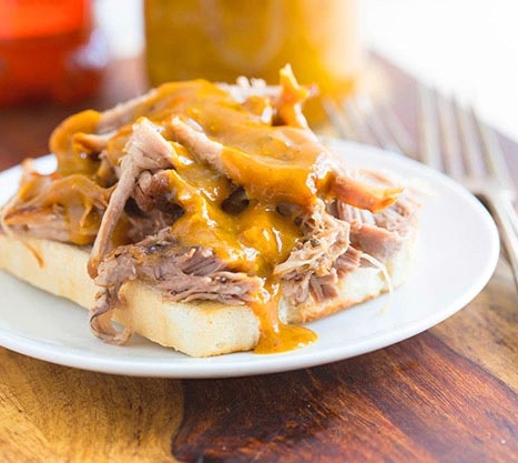 Slow Cooker Pulled Pork with BBQ Sauce