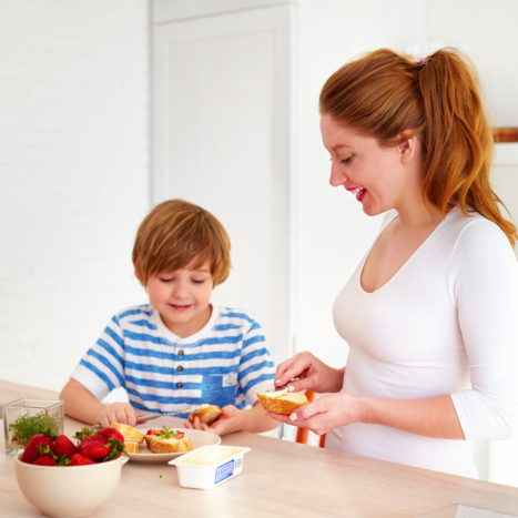 On-The-Go Snacking For Parents And Kids